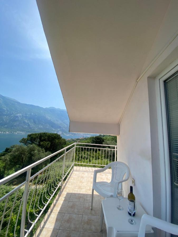 Apartments Djuricic Cattaro Esterno foto