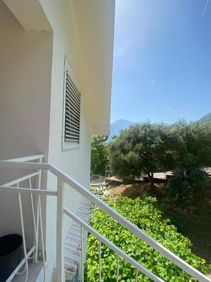 Apartments Djuricic Cattaro Esterno foto