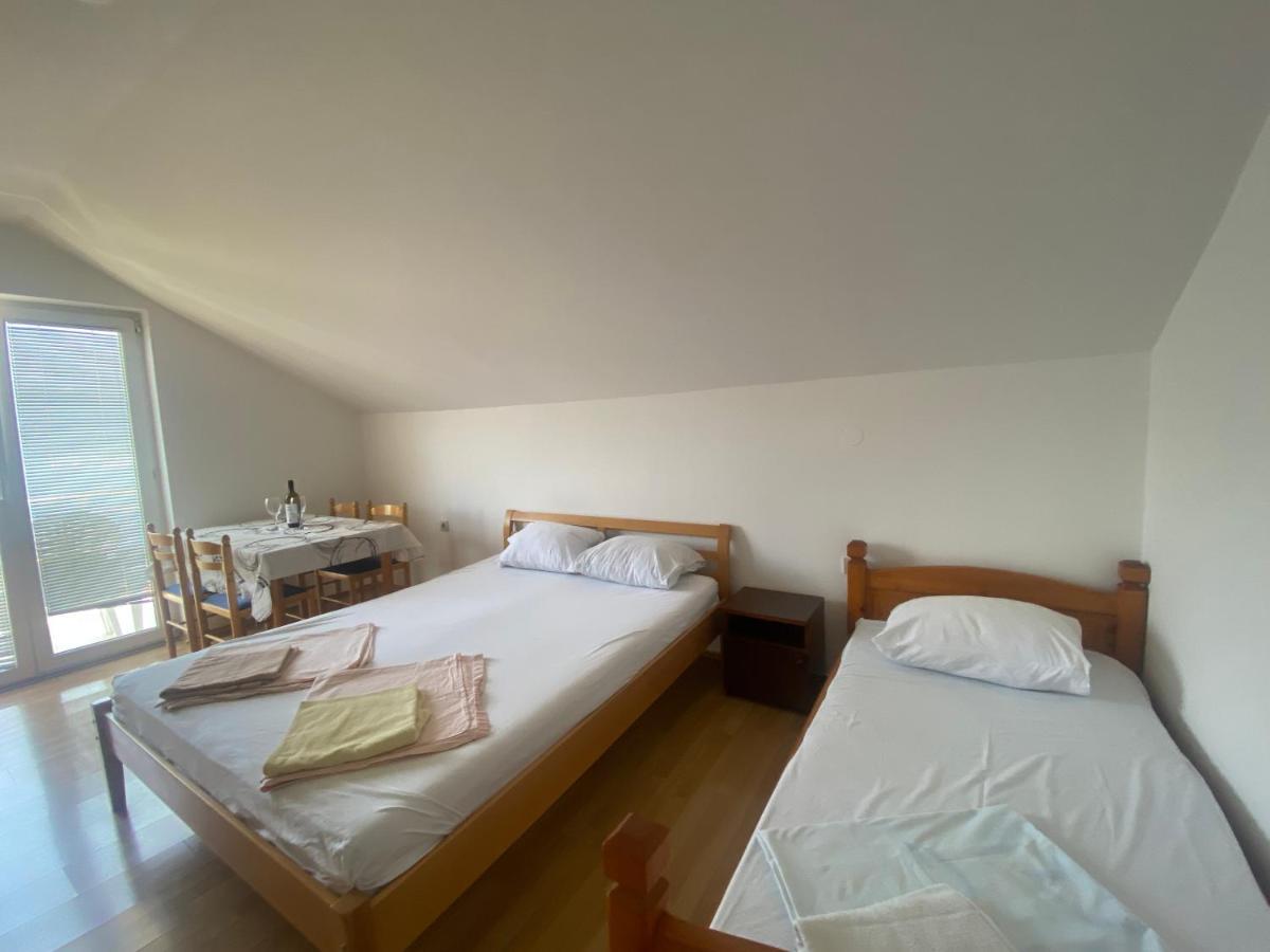 Apartments Djuricic Cattaro Esterno foto